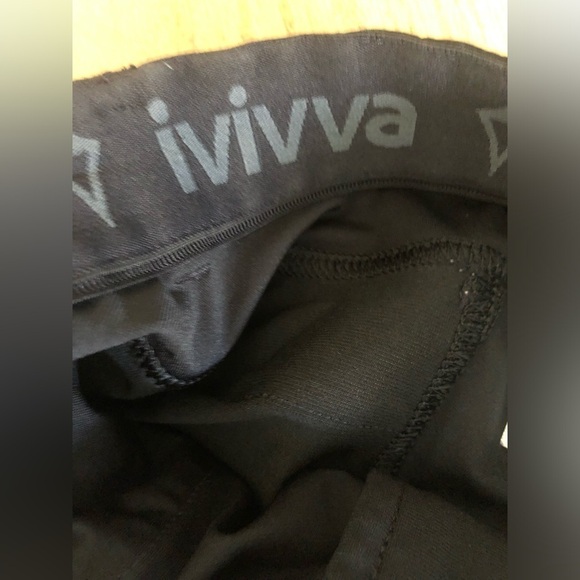Lululemon Ivivva Match Driver Shorts Black girls size 10 - Picture 6 of 8